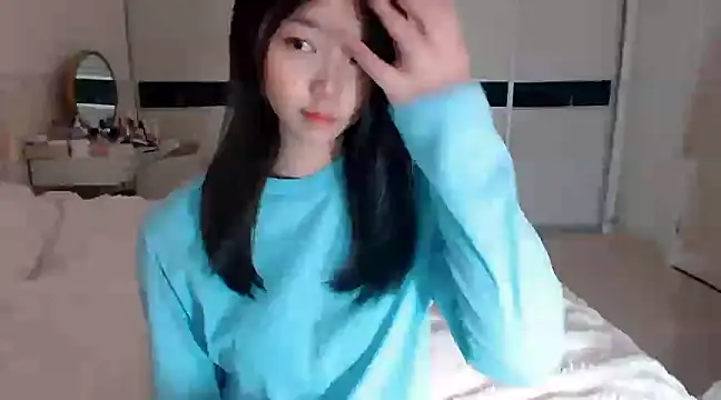 Snapshot of -Lucky_Girl chatting on March 10, 2025, 1:01 am -Lucky Girl online show from March 10, 2025, 1:01 am