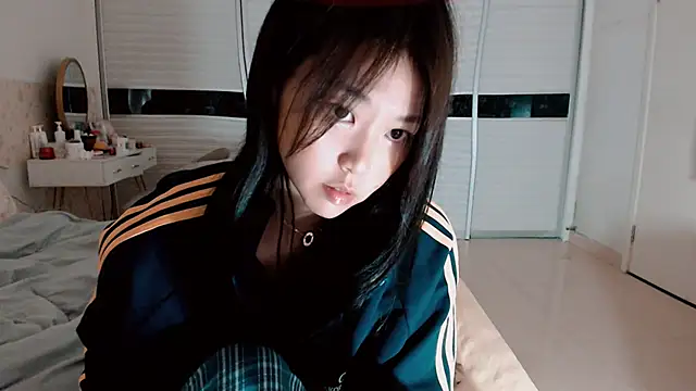 Snapshot of -Lucky_Girl chatting on September 30, 2025, 1:16 pm -Lucky Girl online show from September 30, 2025, 1:16 pm