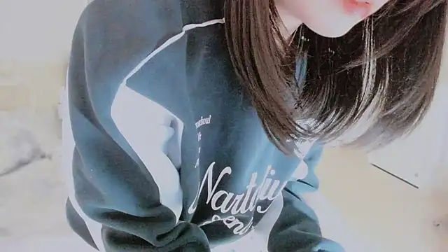 Snapshot of -Lucky_Girl chatting on October 11, 2025, 2:15 pm -Lucky Girl online show from October 11, 2025, 2:15 pm