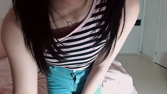 Snapshot of -Lucky_Girl chatting on October 26, 2025, 2:34 pm -Lucky Girl online show from October 26, 2025, 2:34 pm