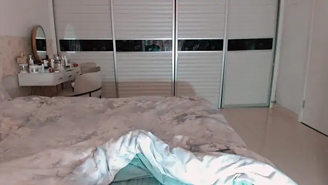 Snapshot of -Lucky_Girl chatting on November 8, 2025, 2:01 am -Lucky Girl online show from November 8, 2025, 2:01 am