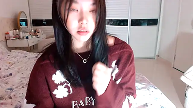 Snapshot of -Lucky_Girl chatting on November 20, 2025, 12:11 am -Lucky Girl online show from November 20, 2025, 12:11 am