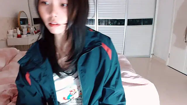 Snapshot of -Lucky_Girl chatting on November 30, 2025, 10:52 am -Lucky Girl online show from November 30, 2025, 10:52 am