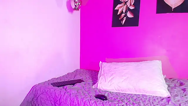 shybutdirtygirrll online show from December 16, 2024, 1:11 pm