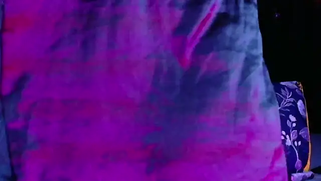 shybutdirtygirrll online show from December 5, 2025, 7:32 pm