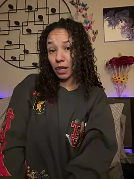  Neeka  online show from January 4, 2025, 11:33 am