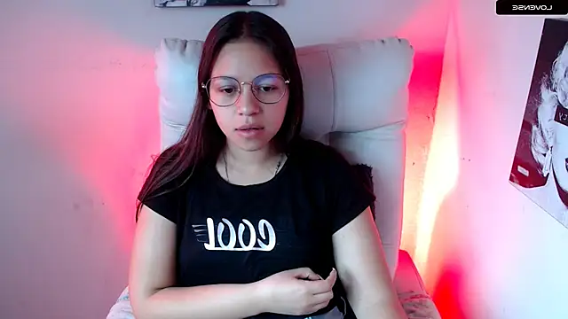 SamanthaRoldaan online show from February 3, 2025, 1:19 pm