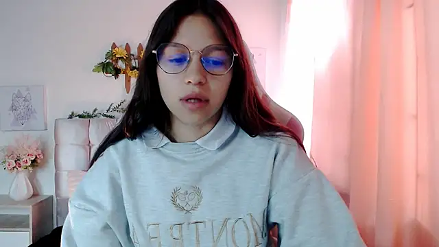 SamanthaRoldaan online show from September 9, 2025, 3:00 pm