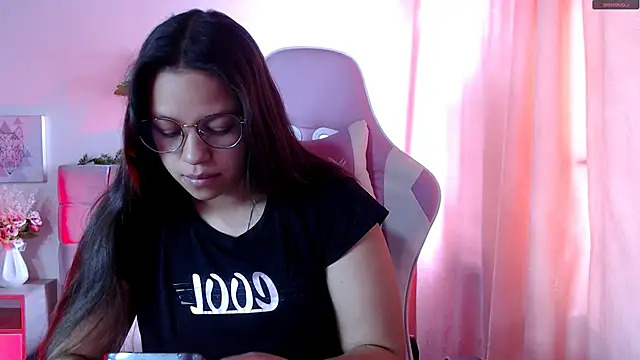 SamanthaRoldaan online show from September 12, 2025, 3:12 pm