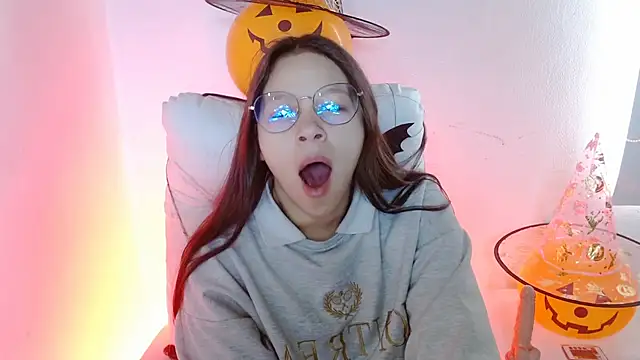 SamanthaRoldaan online show from October 20, 2025, 2:17 pm