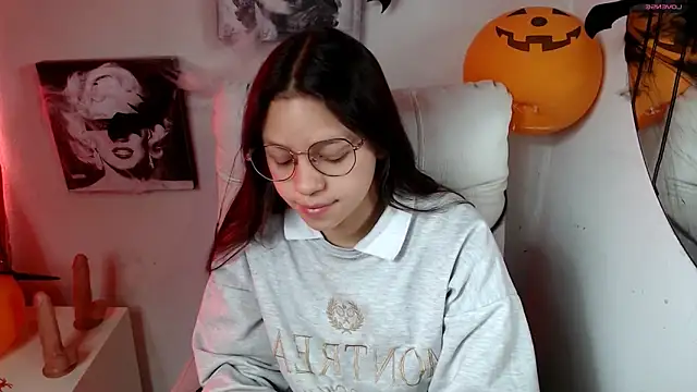 SamanthaRoldaan online show from October 28, 2025, 2:31 pm