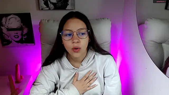 SamanthaRoldaan online show from February 13, 2026, 1:40 pm