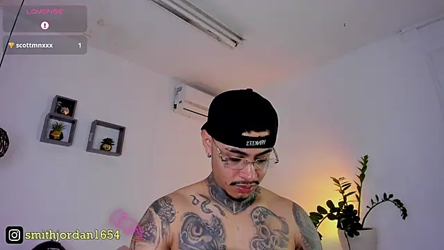 JordanSmiith  online show from February 27, 2025, 11:15 pm