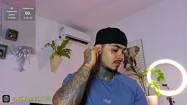 JordanSmiith  online show from November 12, 2025, 8:41 pm