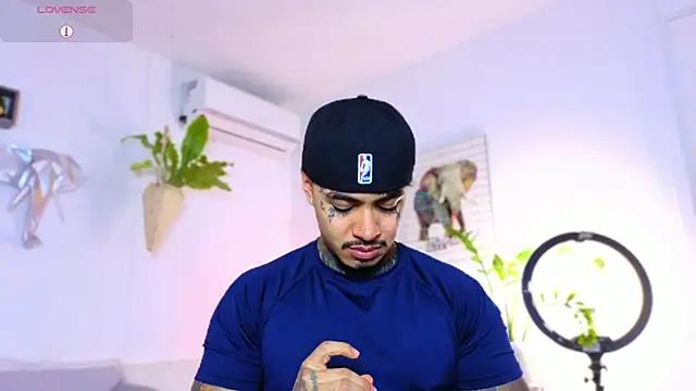 JordanSmiith  online show from December 15, 2025, 8:35 pm