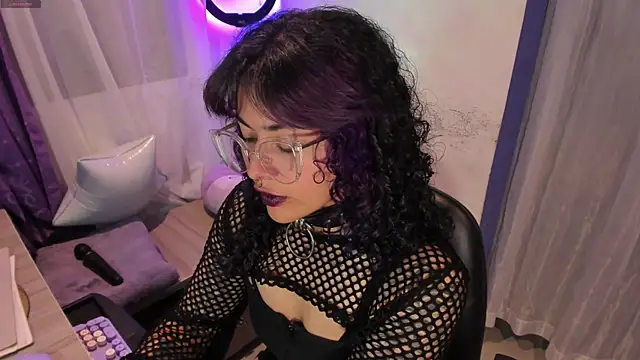 witchviolet online show from January 16, 2025, 11:59 pm