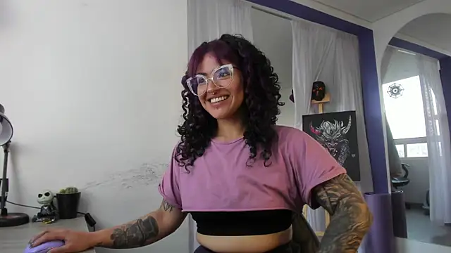 witchviolet online show from March 3, 2025, 10:42 pm