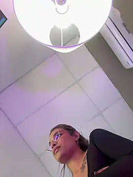 maykka online show from February 12, 2025, 11:41 pm