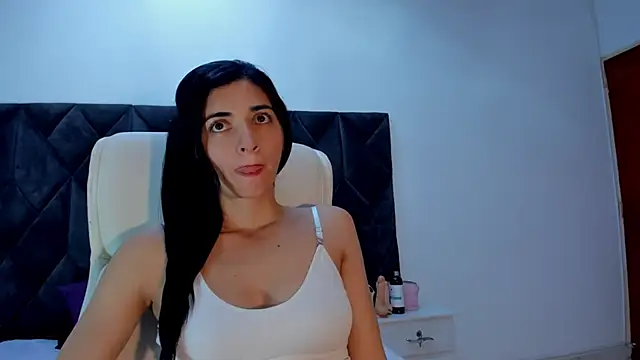 Linisprincehot69 online show from February 7, 2025, 8:31 pm