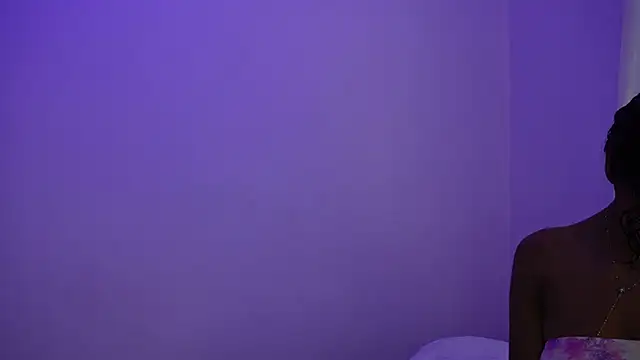 Snapshot of forever__young chatting on February 19, 2025, 5:27 pm forever young online show from February 19, 2025, 5:27 pm