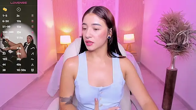 Antonella Grayy online show from December 1, 2025, 11:04 am