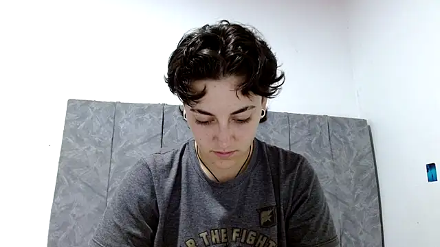 linda 33 online show from November 23, 2025, 1:16 am