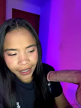 leila 22 online show from October 6, 2025, 7:50 am