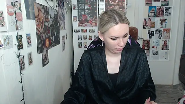 CapriScorpion online show from December 23, 2024, 5:00 pm