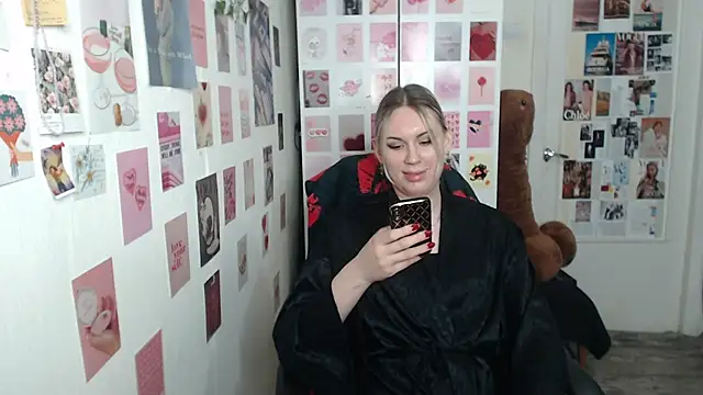 CapriScorpion online show from February 23, 2025, 6:01 pm