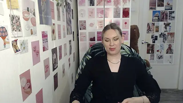 CapriScorpion online show from February 26, 2025, 5:07 pm