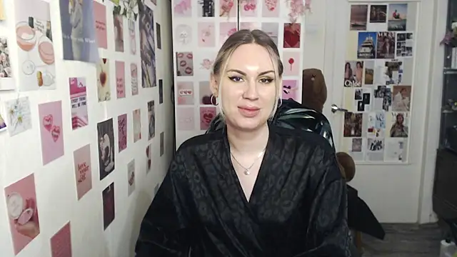 CapriScorpion online show from March 18, 2025, 3:31 pm