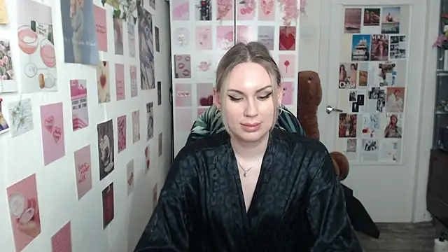 CapriScorpion online show from March 19, 2025, 6:23 pm