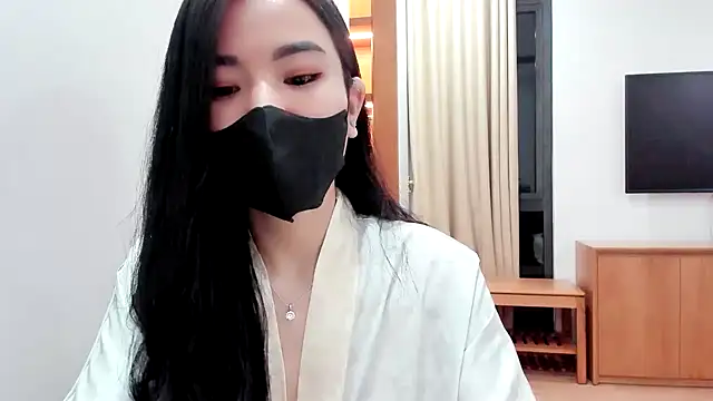 Lita-Julia online show from October 14, 2025, 8:53 pm