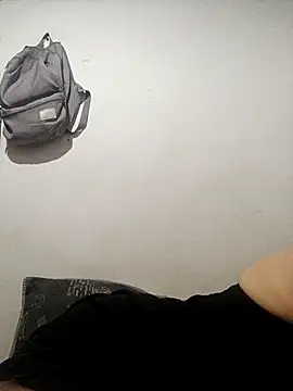 mademonsexy online show from November 8, 2025, 2:56 am