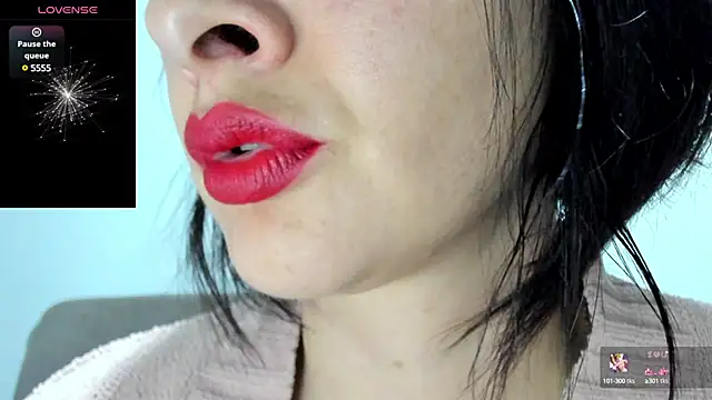 queen fetish online show from February 14, 2025, 10:17 am