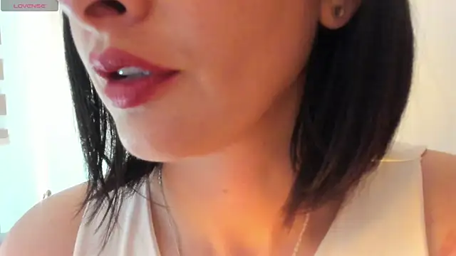 queen fetish online show from October 9, 2025, 1:20 pm