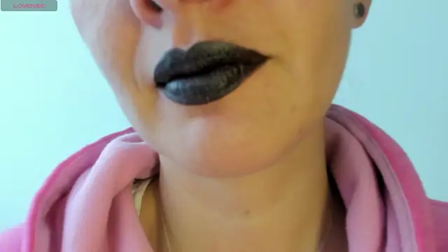 queen fetish online show from April 23, 2026, 2:30 pm