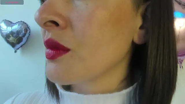 queen fetish online show from June 3, 2026, 8:03 pm