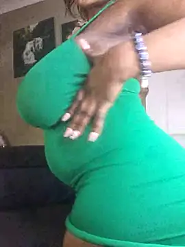 Bustygoddess32 online show from March 15, 2025, 3:40 am