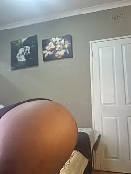 Bustygoddess32 online show from March 16, 2025, 7:49 pm