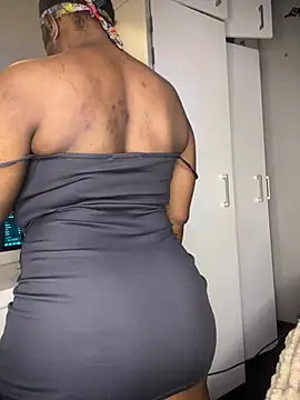 Bustygoddess32 online show from April 22, 2026, 12:46 am