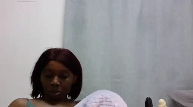 Sexxybella27 online show from February 6, 2025, 11:04 pm