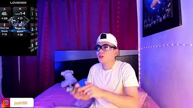 Jey keler1 online show from February 13, 2025, 4:32 am