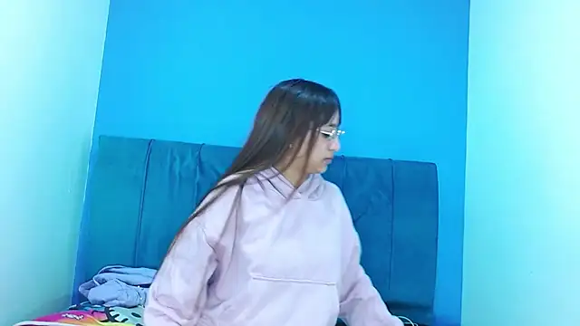 angelicatorrecm101 online show from December 14, 2024, 4:56 am