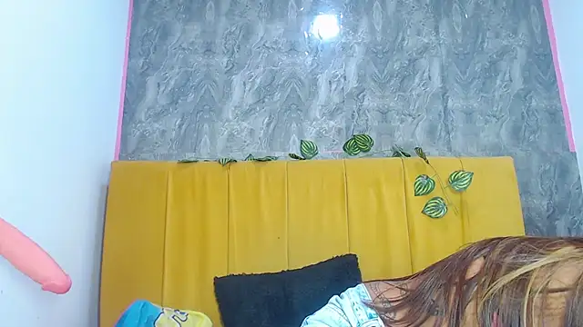 angelicatorrecm101 online show from March 23, 2025, 12:47 am