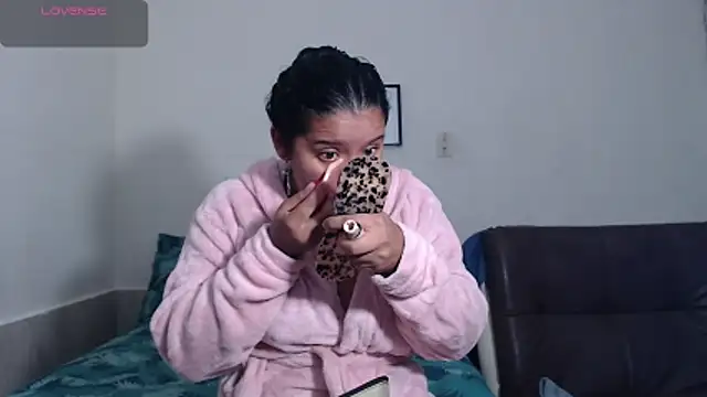 agata 22 online show from March 24, 2026, 11:43 pm