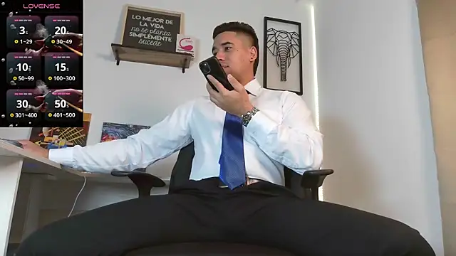 Thonydupont online show from March 5, 2025, 7:49 pm