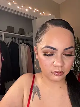 Snapshot of DestineeJayde chatting on January 17, 2025, 6:36 am DestineeJayde online show from January 17, 2025, 6:36 am