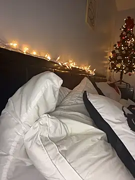 Snapshot of DestineeJayde chatting on November 23, 2025, 7:52 am DestineeJayde online show from November 23, 2025, 7:52 am