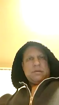 fukurbutt online show from December 19, 2025, 12:17 am